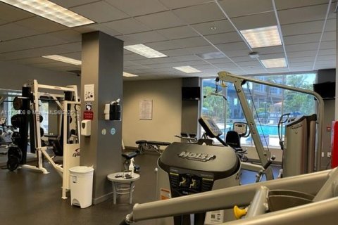 Condo in Sunny Isles Beach, Florida, 1 bedroom № 1935913 - photo 27