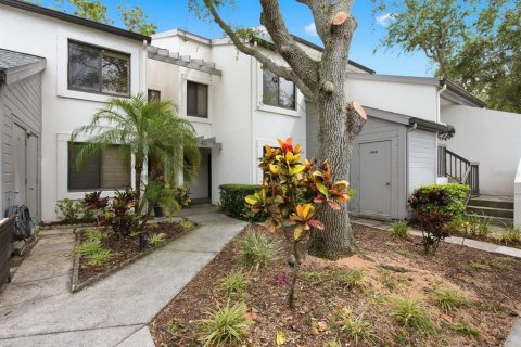 Condominio en Largo, Florida, 2 dormitorios № 2235408