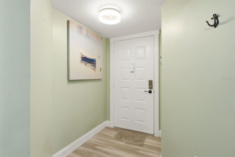 Copropriété à vendre à Largo, Floride: 2 chambres, 111.48 m2 № 2235408 - photo 6