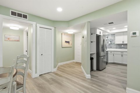 Copropriété à vendre à Largo, Floride: 2 chambres, 111.48 m2 № 2235408 - photo 8