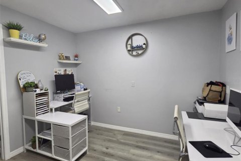 Commercial property in Kissimmee, Florida 308.53 sq.m. № 2378955 - photo 8