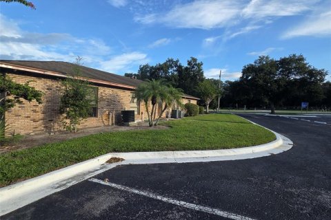 Commercial property in Kissimmee, Florida 308.53 sq.m. № 2378955