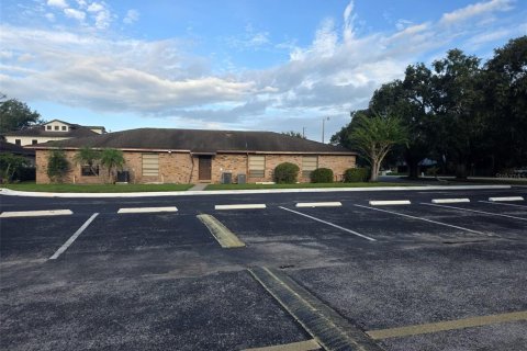 Commercial property in Kissimmee, Florida 308.53 sq.m. № 2378955 - photo 3
