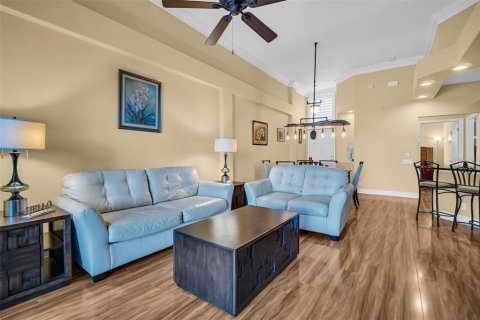 Townhouse in Palm Harbor, Florida 2 bedrooms, 114.64 sq.m. № 1531475 - photo 9