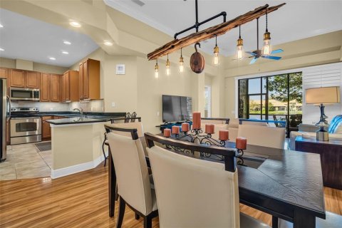 Townhouse in Palm Harbor, Florida 2 bedrooms, 114.64 sq.m. № 1531475 - photo 3