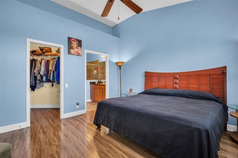 Townhouse in Palm Harbor, Florida 2 bedrooms, 114.64 sq.m. № 1531475 - photo 17
