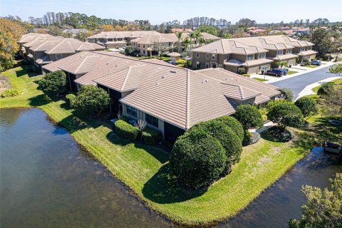 Townhouse in Palm Harbor, Florida 2 bedrooms, 114.64 sq.m. № 1531475 - photo 25