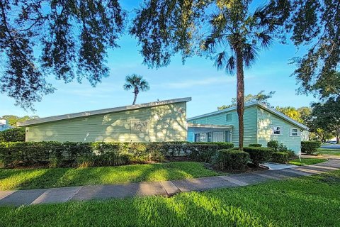 Condo in Ocala, Florida, 2 bedrooms  № 2381325 - photo 18
