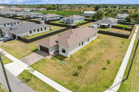 Villa ou maison à vendre à Homestead, Floride: 4 chambres, 249.81 m2 № 1923511 - photo 1