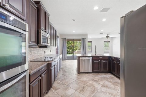 House in Trinity, Florida 4 bedrooms, 289.58 sq.m. № 2120897 - photo 12