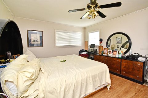 Купить виллу или дом в Хоуи-ин-Хиллз, Флорида 5 комнат, 260.13м2, № 1851740 - фото 25