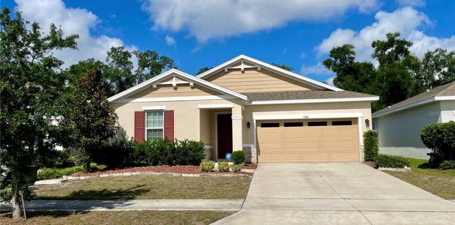 Casa en Okahumpka, Florida 3 dormitorios, 133.5 m2 № 2091939
