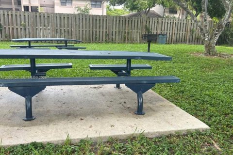 Copropriété à louer à Sunrise, Floride: 2 chambres, 85.01 m2 № 2170586 - photo 5