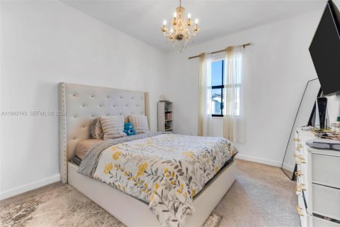 Touwnhouse à vendre à Miami, Floride: 4 chambres, 169.08 m2 № 2001299 - photo 20