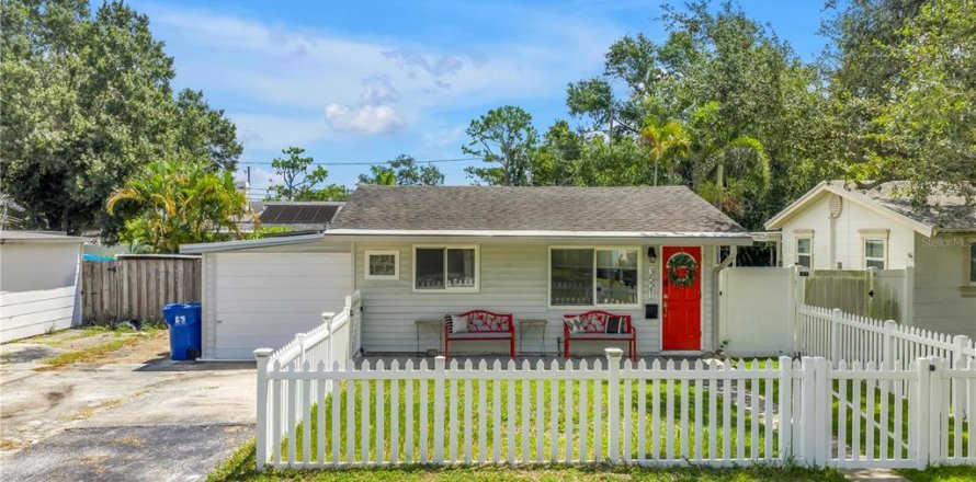 Villa ou maison à Saint Petersburg, Floride 2 chambres, 62.34 m2 № 1898754