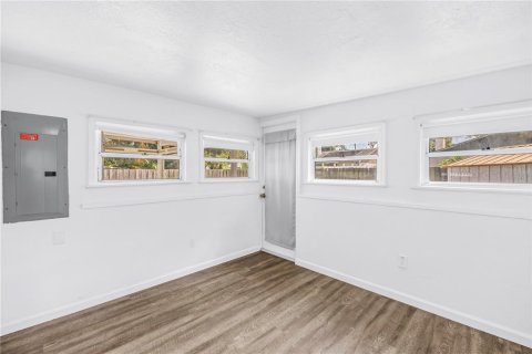 Villa ou maison à vendre à Saint Petersburg, Floride: 2 chambres, 62.34 m2 № 1898754 - photo 18