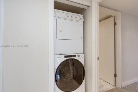 Copropriété à vendre à Miami, Floride: 2 chambres, 136.47 m2 № 1922020 - photo 26