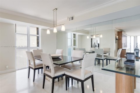 Copropriété à vendre à Miami, Floride: 2 chambres, 136.47 m2 № 1922020 - photo 15