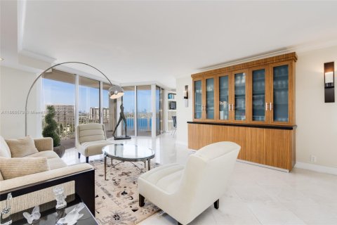 Copropriété à vendre à Miami, Floride: 2 chambres, 136.47 m2 № 1922020 - photo 6