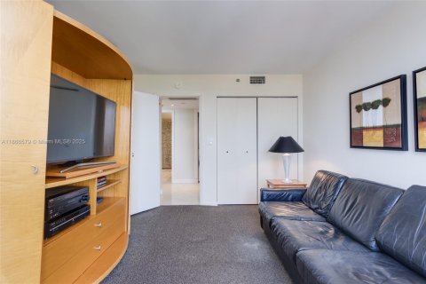 Copropriété à vendre à Miami, Floride: 2 chambres, 136.47 m2 № 1922020 - photo 23