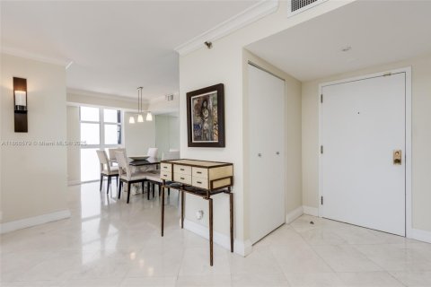 Copropriété à vendre à Miami, Floride: 2 chambres, 136.47 m2 № 1922020 - photo 17