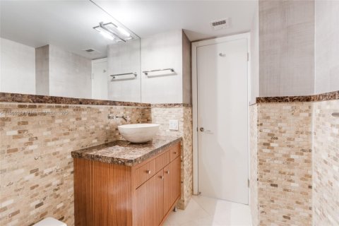 Copropriété à vendre à Miami, Floride: 2 chambres, 136.47 m2 № 1922020 - photo 25