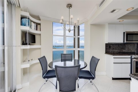Copropriété à vendre à Miami, Floride: 2 chambres, 136.47 m2 № 1922020 - photo 14