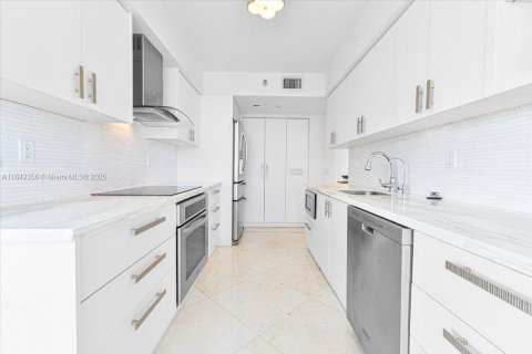 Купить кондоминиум в Авентура, Флорида 3 спальни, 159.23м2, № 1839252 - фото 23