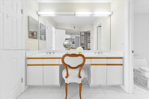 Купить кондоминиум в Авентура, Флорида 3 спальни, 159.23м2, № 1839252 - фото 10