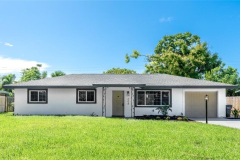 Villa ou maison à vendre à Bradenton, Floride: 3 chambres, 130.43 m2 № 1911200 - photo 1