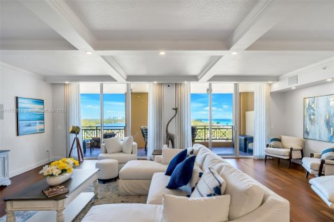 Condominio en Hollywood, Florida, 3 dormitorios  № 2012610