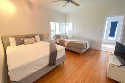Casa en venta en Hollywood, Florida, 4 dormitorios, 262.08 m2 № 2076503 - foto 30
