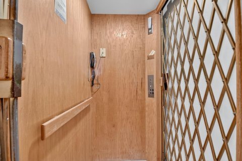 Condo in Boynton Beach, Florida, 3 bedrooms № 2081732 - photo 22