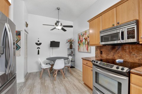 Condo in Boynton Beach, Florida, 3 bedrooms № 2081732 - photo 13