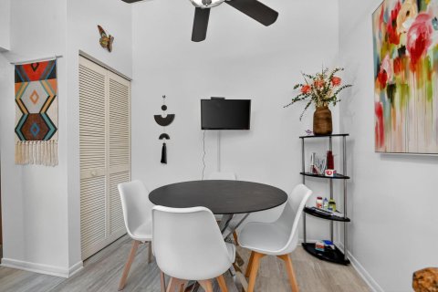 Condo in Boynton Beach, Florida, 3 bedrooms № 2081732 - photo 14