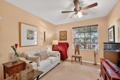 Condo in Boynton Beach, Florida, 3 bedrooms № 2081732 - photo 19