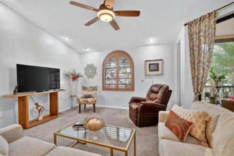 Condo in Boynton Beach, Florida, 3 bedrooms № 2081732 - photo 6