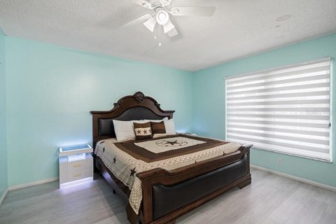 Villa ou maison à vendre à Kissimmee, Floride: 3 chambres, 149.02 m2 № 2355143 - photo 11