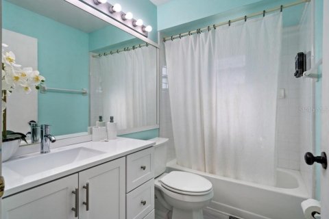 Villa ou maison à vendre à Kissimmee, Floride: 3 chambres, 149.02 m2 № 2355143 - photo 15