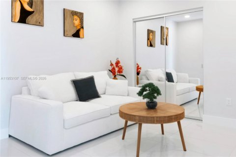 Купить кондоминиум в Майами, Флорида 1 спальня, 85.75м2, № 2009891 - фото 24