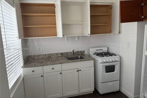 Снять в аренду виллу или дом в Майами-Бич, Флорида 1 спальня, 578.97м2, № 2004135 - фото 10