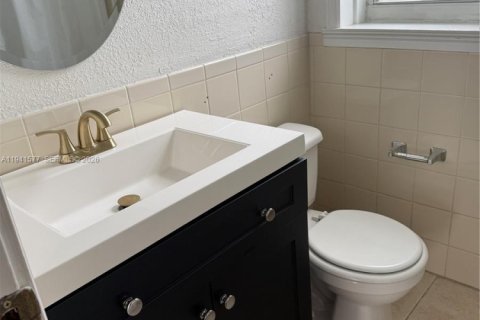 Снять в аренду виллу или дом в Майами-Бич, Флорида 1 спальня, 578.97м2, № 2004135 - фото 8