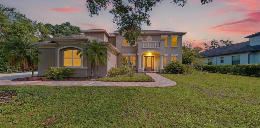 Casa en Odessa, Florida 5 dormitorios, 331.75 m2 № 2349542