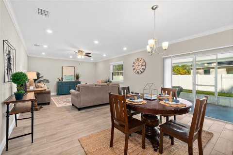 Villa ou maison à vendre à Palm Coast, Floride: 5 chambres, 284.1 m2 № 1395373 - photo 10