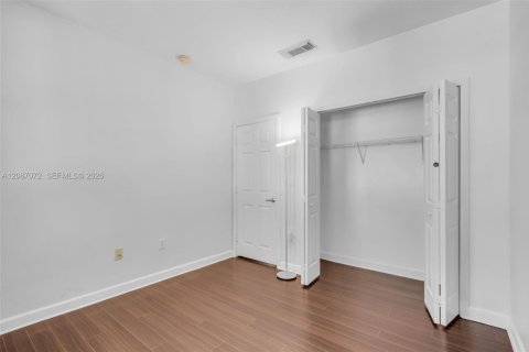 Adosado en venta en Doral, Florida, 3 dormitorios, 150.32 m2 № 2358076 - foto 21