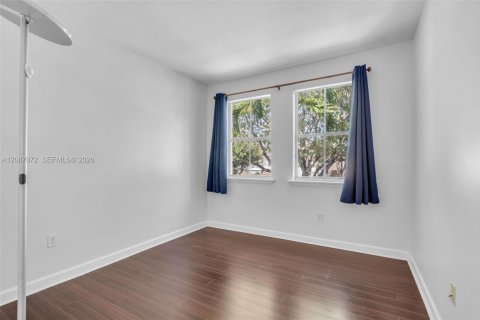 Adosado en venta en Doral, Florida, 3 dormitorios, 150.32 m2 № 2358076 - foto 20