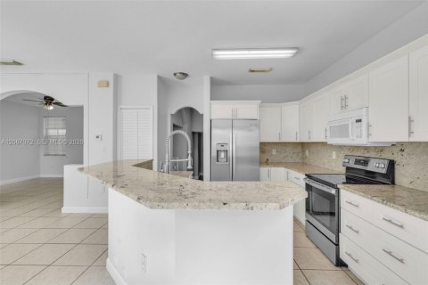 Adosado en venta en Doral, Florida, 3 dormitorios, 150.32 m2 № 2358076 - foto 11