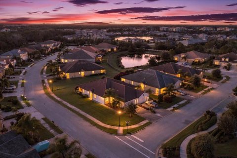 Villa ou maison à vendre à Lakewood Ranch, Floride: 3 chambres, 145.95 m2 № 2408457 - photo 11