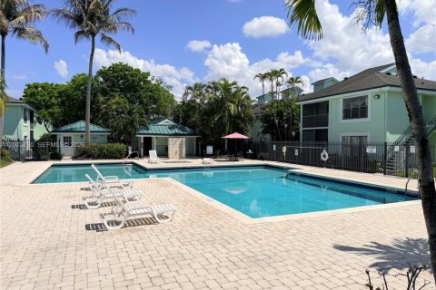 Condominio en alquiler en Sunrise, Florida, 1 dormitorio, 55.28 m2 № 2077844 - foto 11