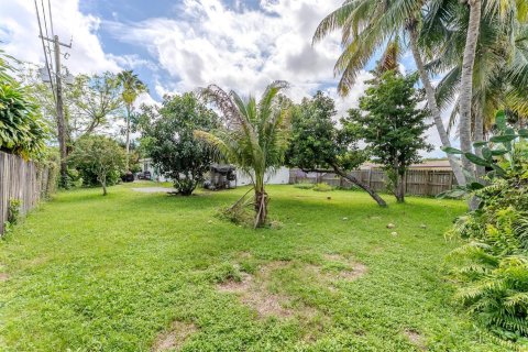 House in Miramar, Florida 3 bedrooms, 131.55 sq.m. № 2250364 - photo 22